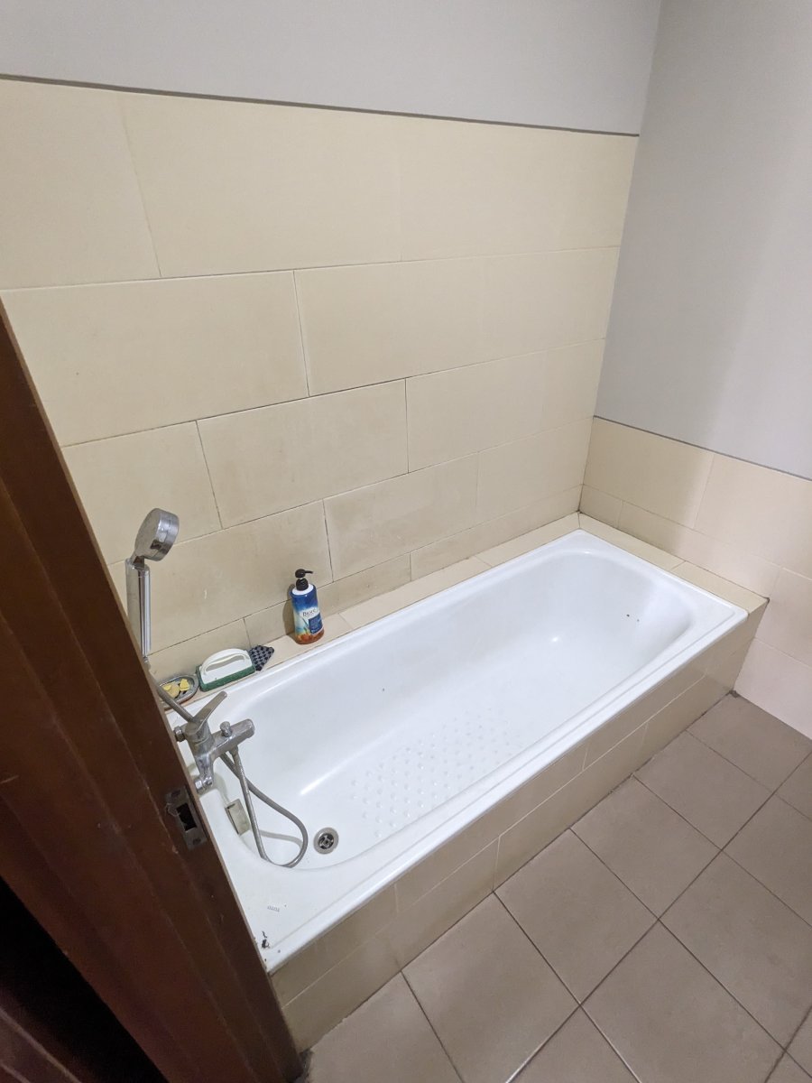 DIBAWAH HARGA PASARAN: Rumah Eksklusif LT 179m² / LB 400m² di Villas Tropic Jakarta Selatan - Foto 8