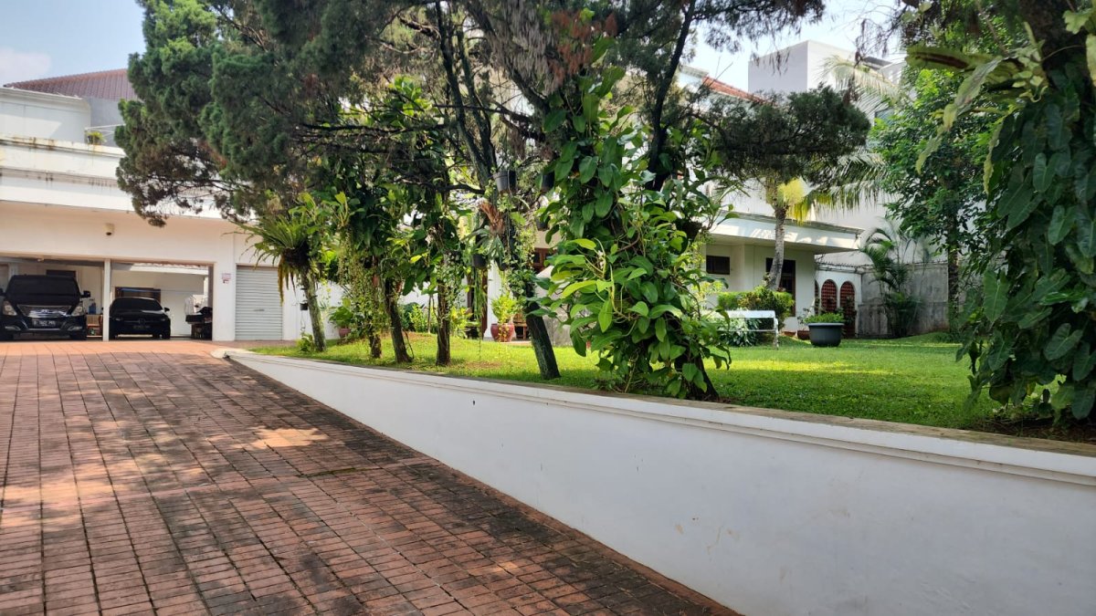 Dijual Rumah Luas Dan Rapih Di Jl. Sepati, Pasar Minggu - Jakarta Selatan