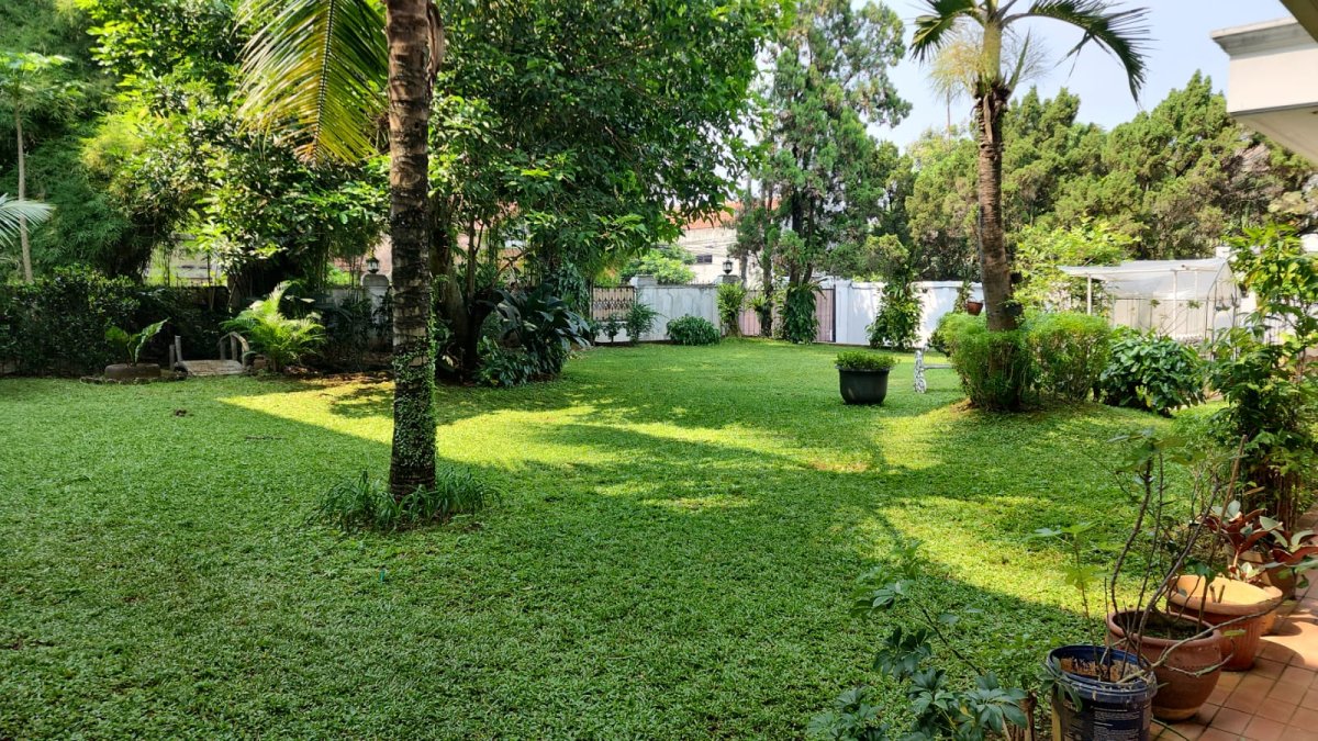 Dijual Rumah Luas Dan Rapih Di Jl. Sepati, Pasar Minggu - Jakarta Selatan - Foto 2