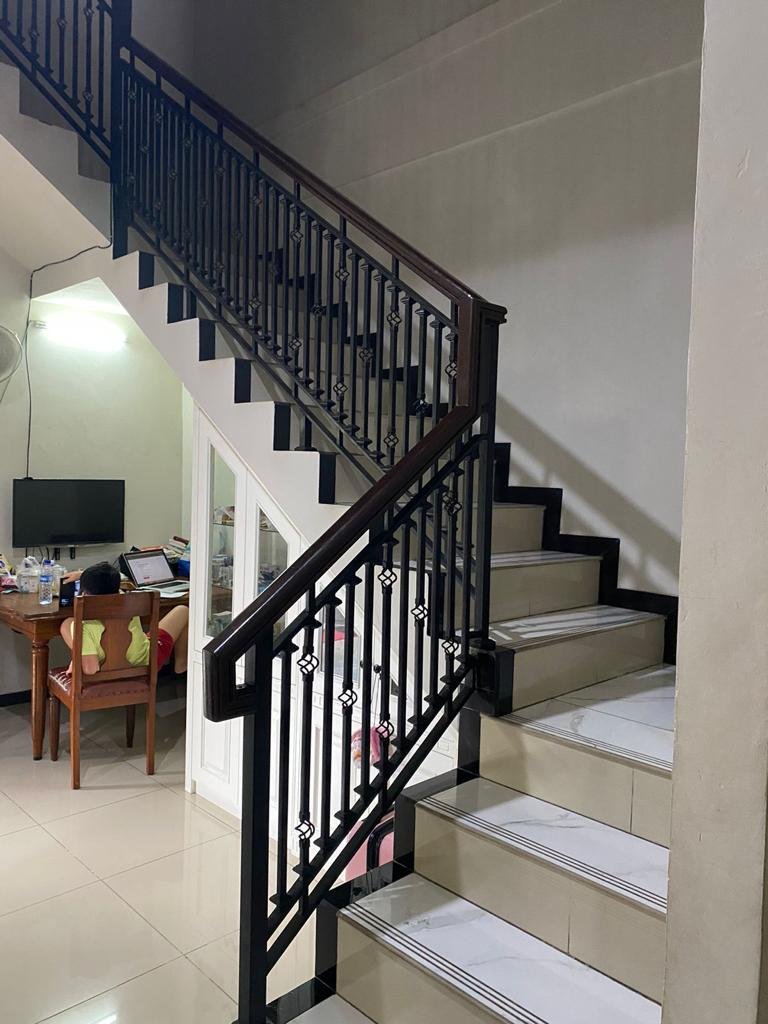 Rumah 2 Lantai dalam lingkungan nyaman full furnished di Sawangan Depok - Foto 9