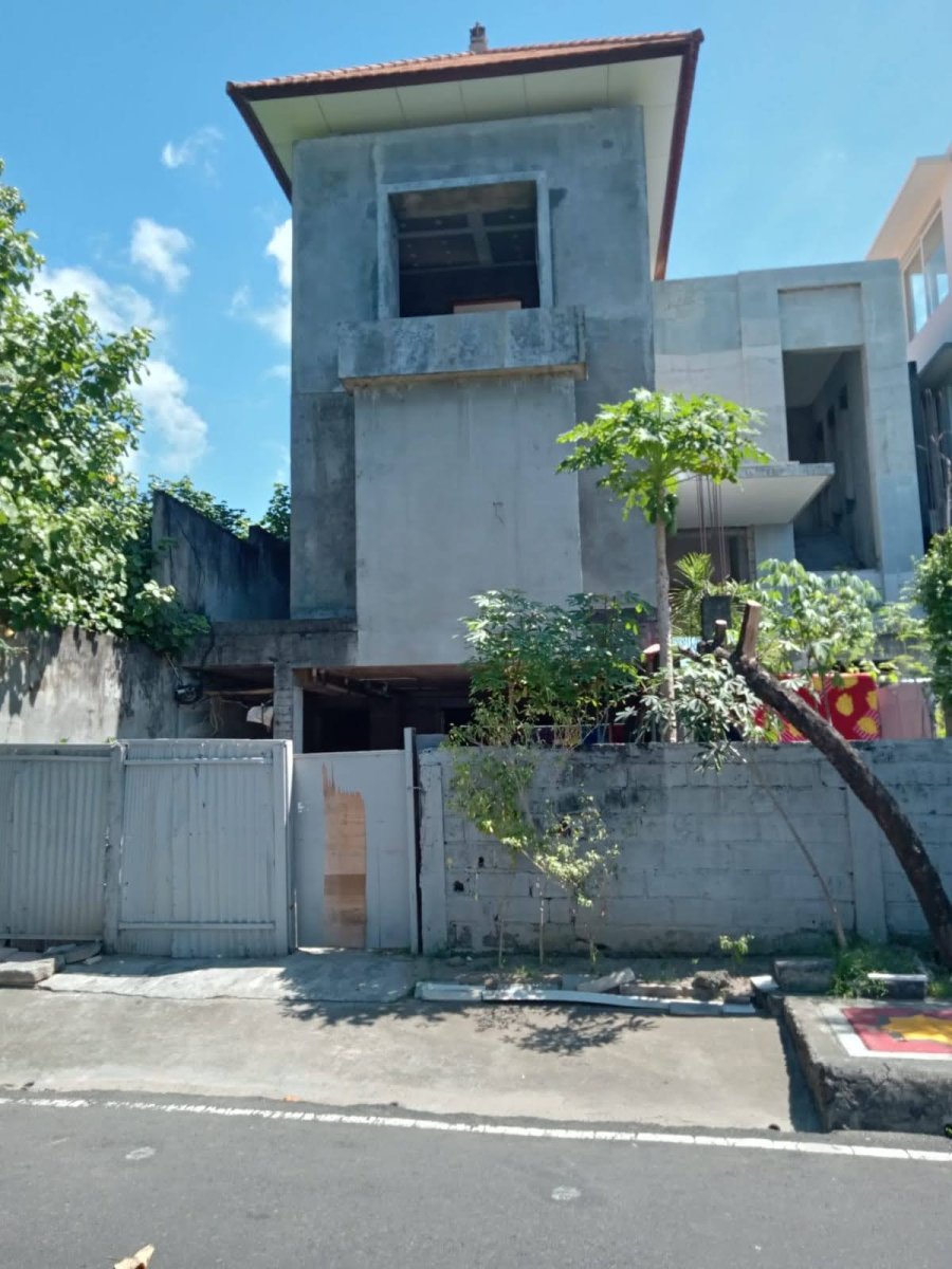 For Sale Beachfront Villa at Jerman Beach Kuta