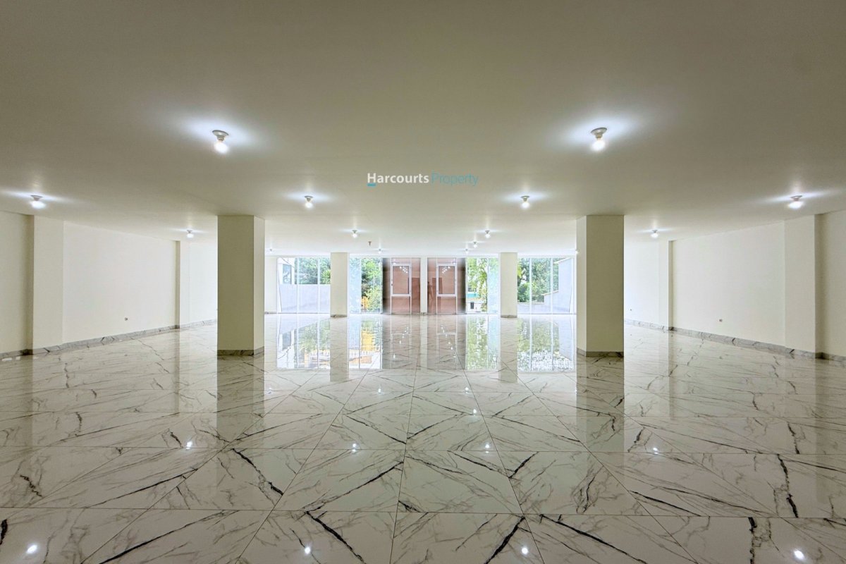 Gedung mewah area x malang siap menjadi tempat usaha anda - Foto 6