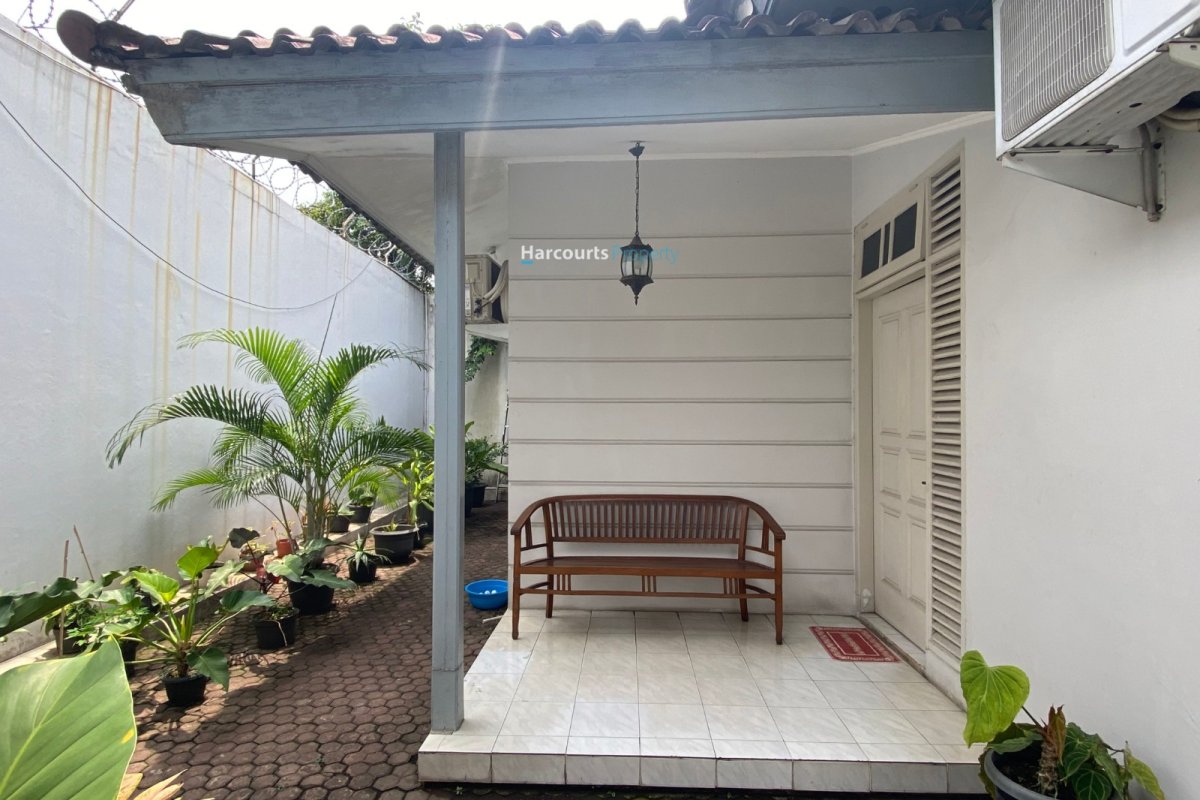 Edisi turun harga Rumah klasik kekinian area kemang - Foto 10