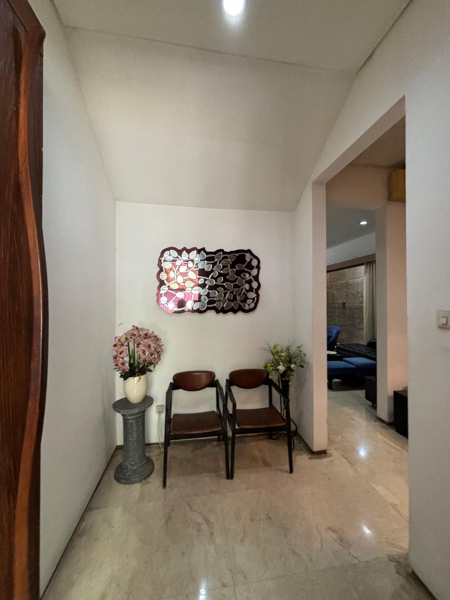 Dijual rumah asri lokasi strategis di Cipete Jakarta Selatan - Foto 4