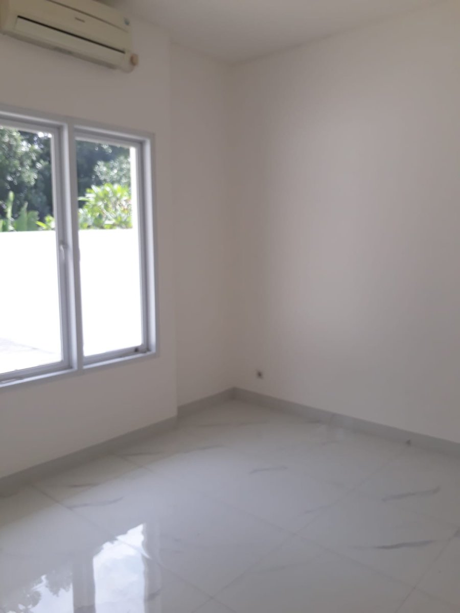 Rumah Disewa Modern Minimalis di Kebayoran Baru - Foto 10
