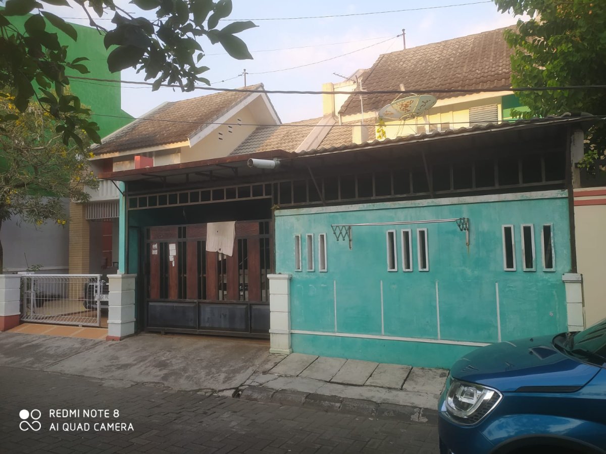 RUMAH SIAP HUNI MODERN di SOLO BARU