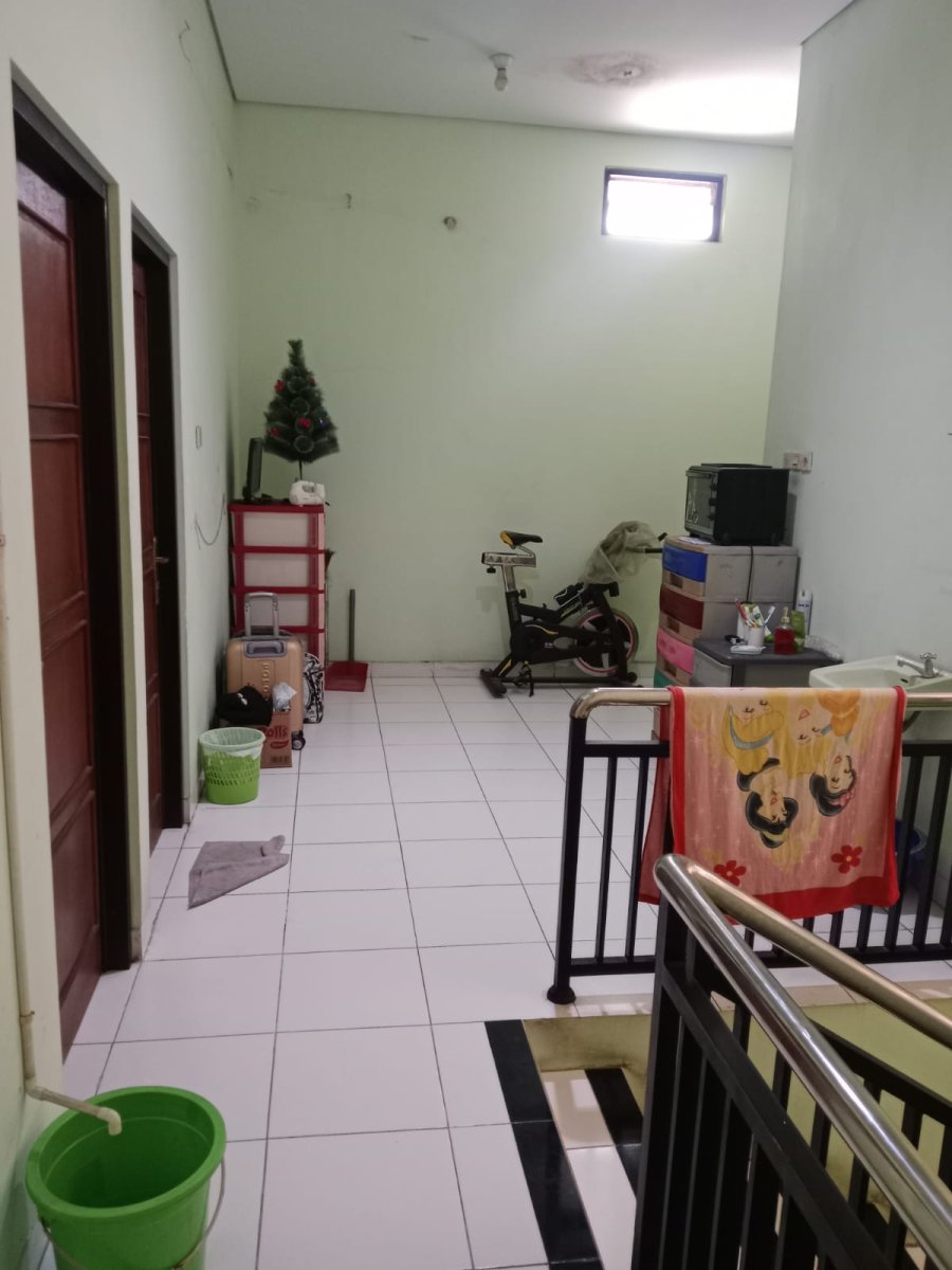 RUMAH SIAP HUNI MODERN di SOLO BARU - Foto 3