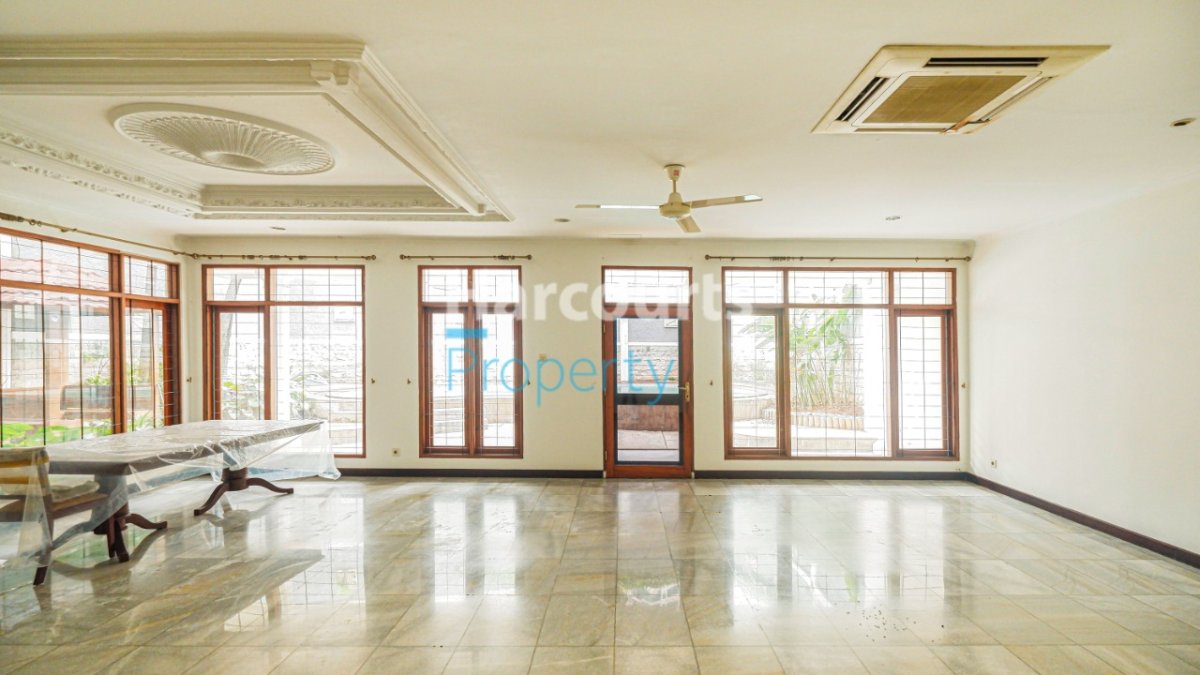 Disewakan Rumah Bagus Lokasi Strategis Dan Nyaman Area Kuningan - Foto 5