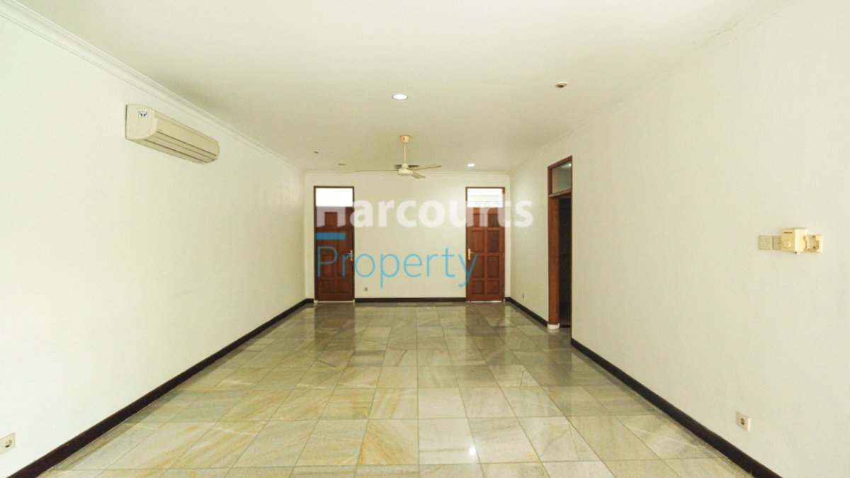 Disewakan Rumah Bagus Lokasi Strategis Dan Nyaman Area Kuningan - Foto 8
