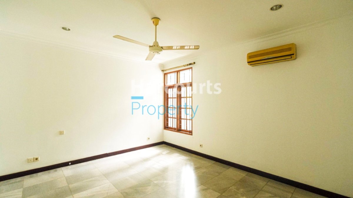 Disewakan Rumah Bagus Lokasi Strategis Dan Nyaman Area Kuningan - Foto 10