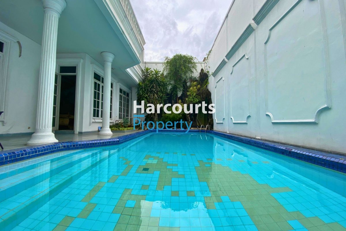 Disewakan Rumah Bagus Kawasan Elite Area Mega Kuningan - Foto 10