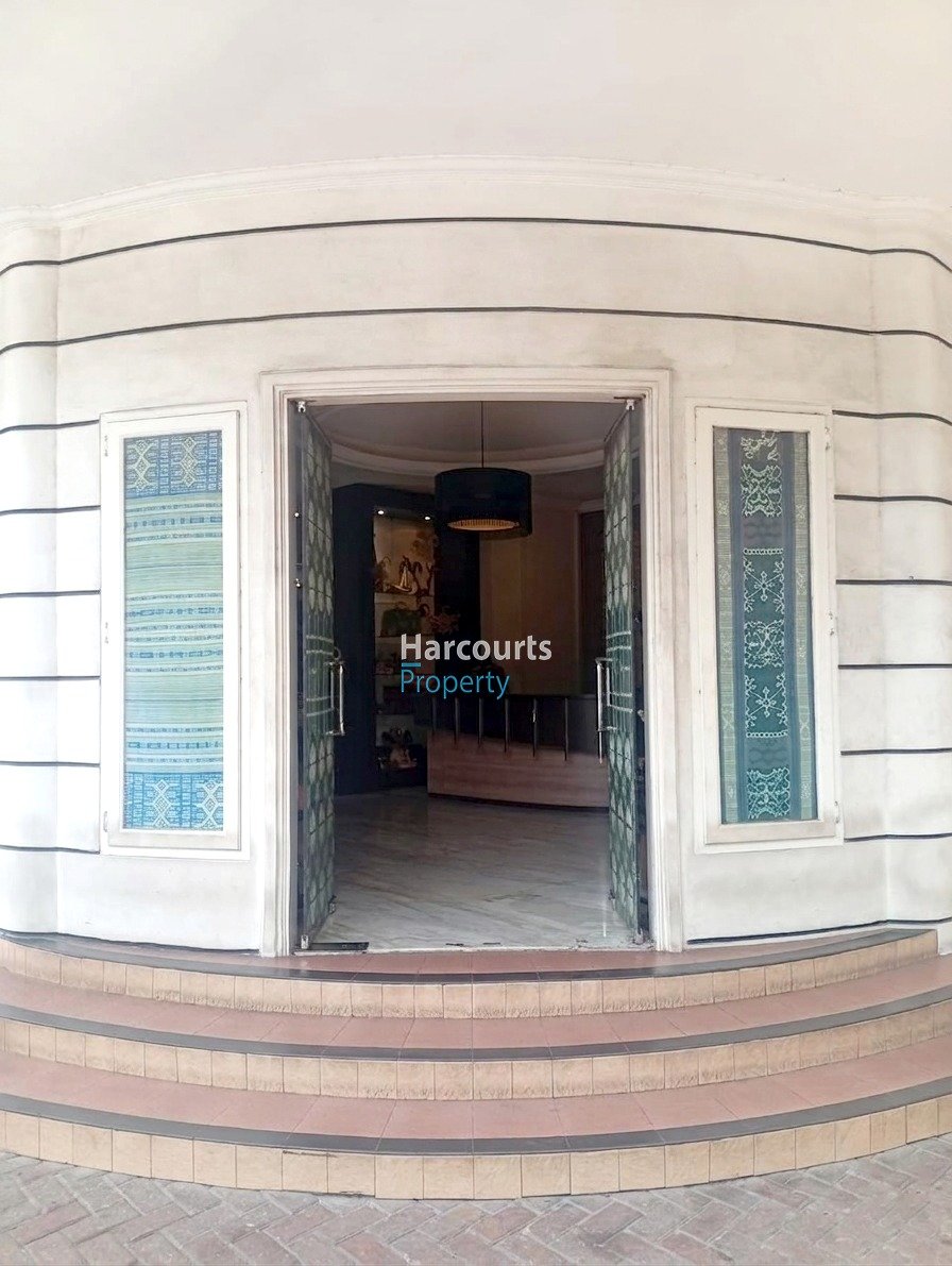 Disewakan Tempat Usaha Lokasi Strategis Dekat Senopati dan Jl. Tendean, di Kebayoran Baru - Foto 2