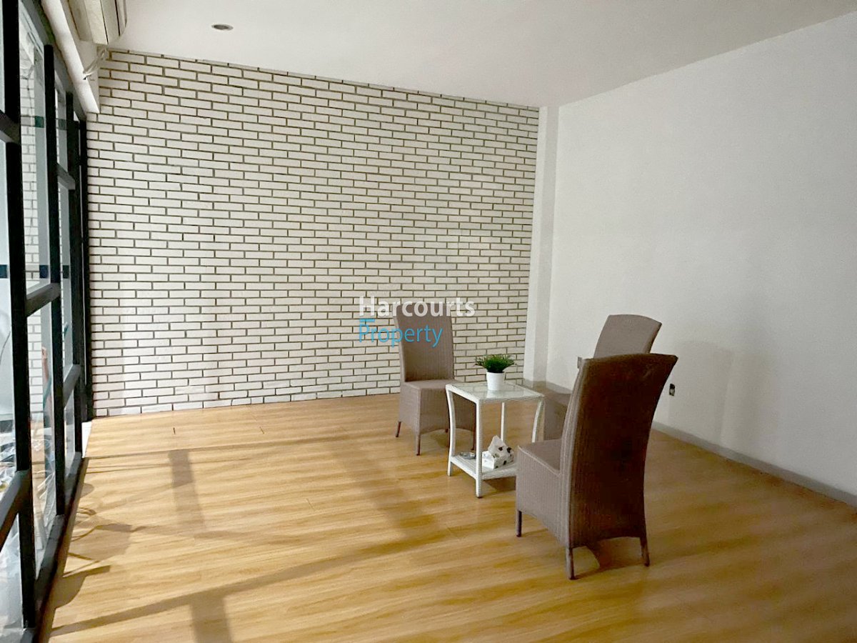 Disewakan Rumah untuk Tempat Usaha Strategis Pinggir Jalan Area Jl. Kemang Timur - Foto 8