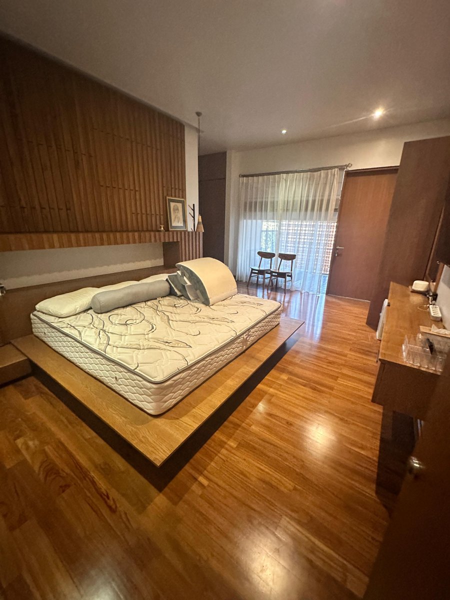 Dijual rumah di Kebayoran Essence Bintaro Jaya Tangerang Selatan - Foto 8
