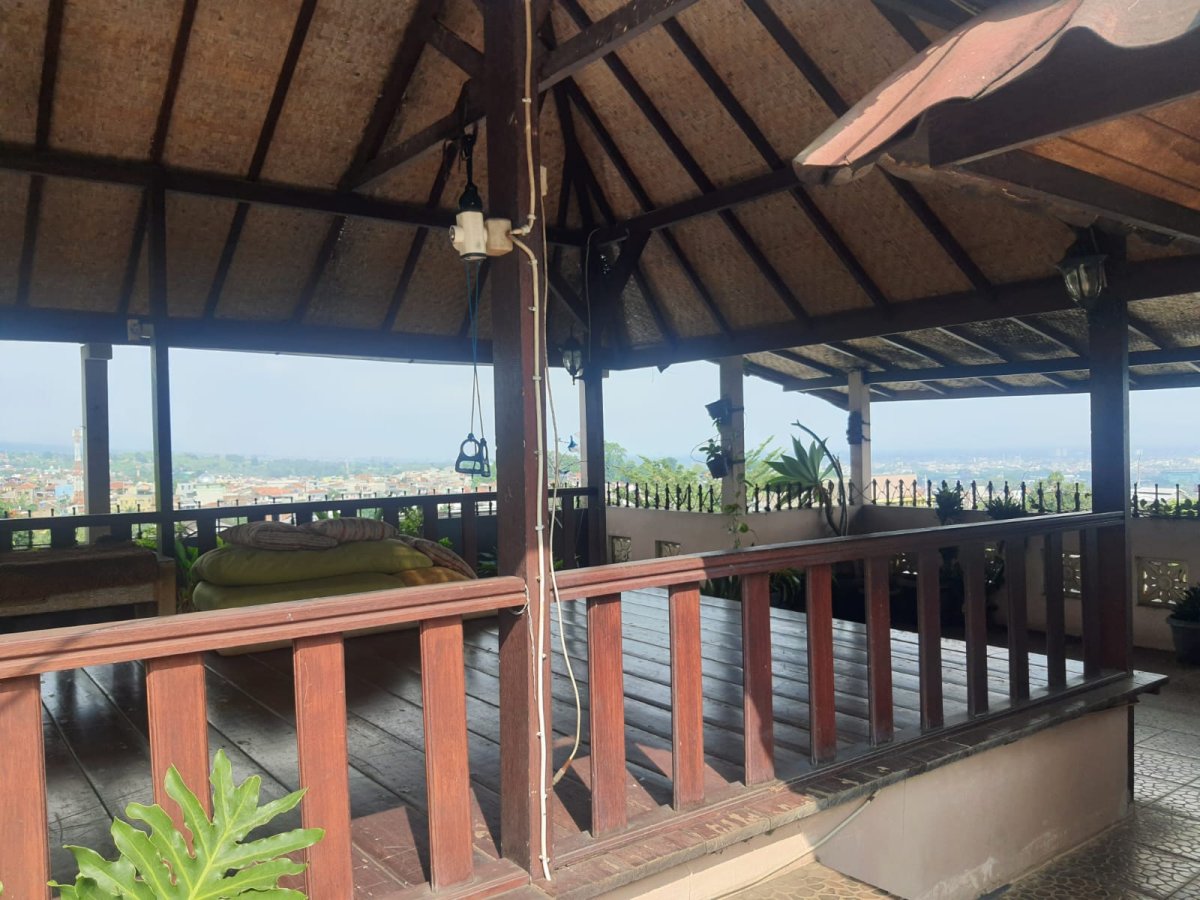 Dijual Cepat Rumah Sejuk, Nyaman, Aman, 3 Lantai di Bandung - Foto 2