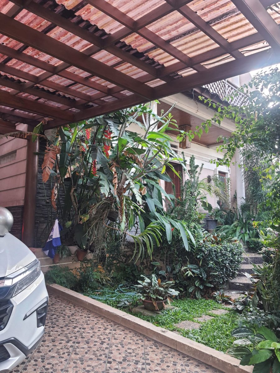 Dijual Cepat Rumah Sejuk, Nyaman, Aman, 3 Lantai di Bandung - Foto 3