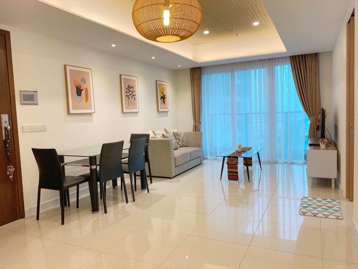 Disewakan Apartemen The Kensington Lantai 23 , Kelapa Gading