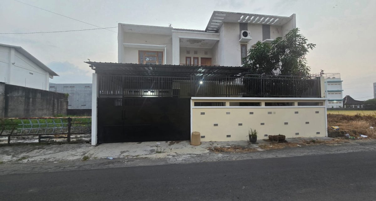 Rumah Bagus Siap Huni di Kartasura Solo