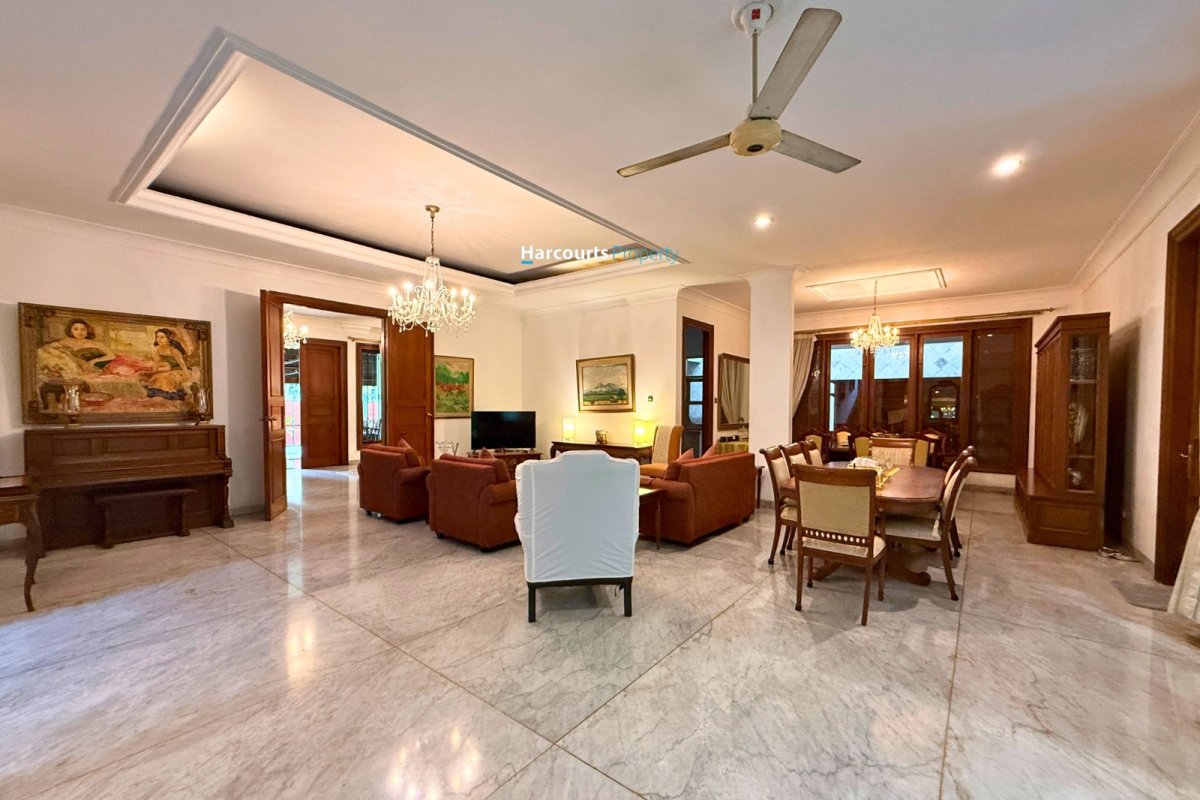 Dijual Rumah Klasik Tropical Luxury Area Jl. Hang Tuah I Kebayoran Baru - Foto 2