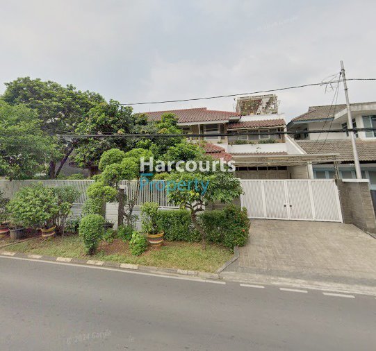 Disewakan Rumah Klasik Lokasi Startegis Row Jalan Lebar, Di Pondok Indah