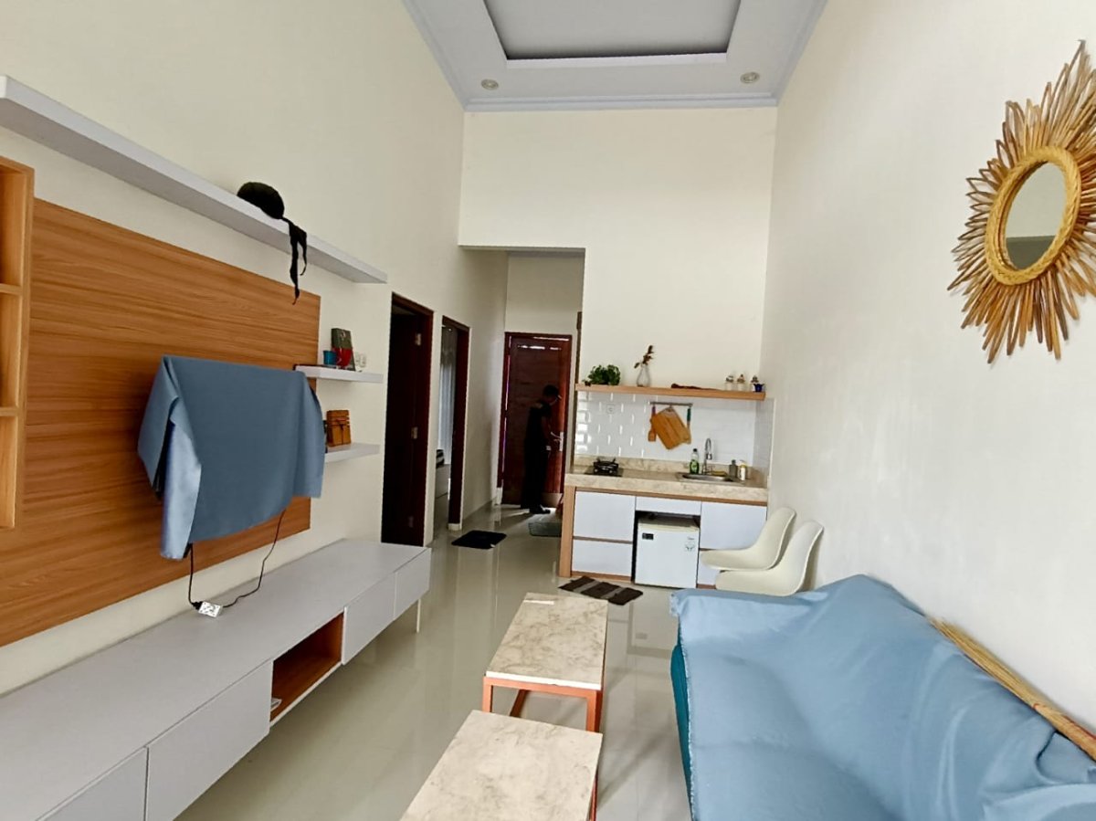 Rumah Furnished Siap Huni di Cluster Elite Gentan Solo - Foto 4