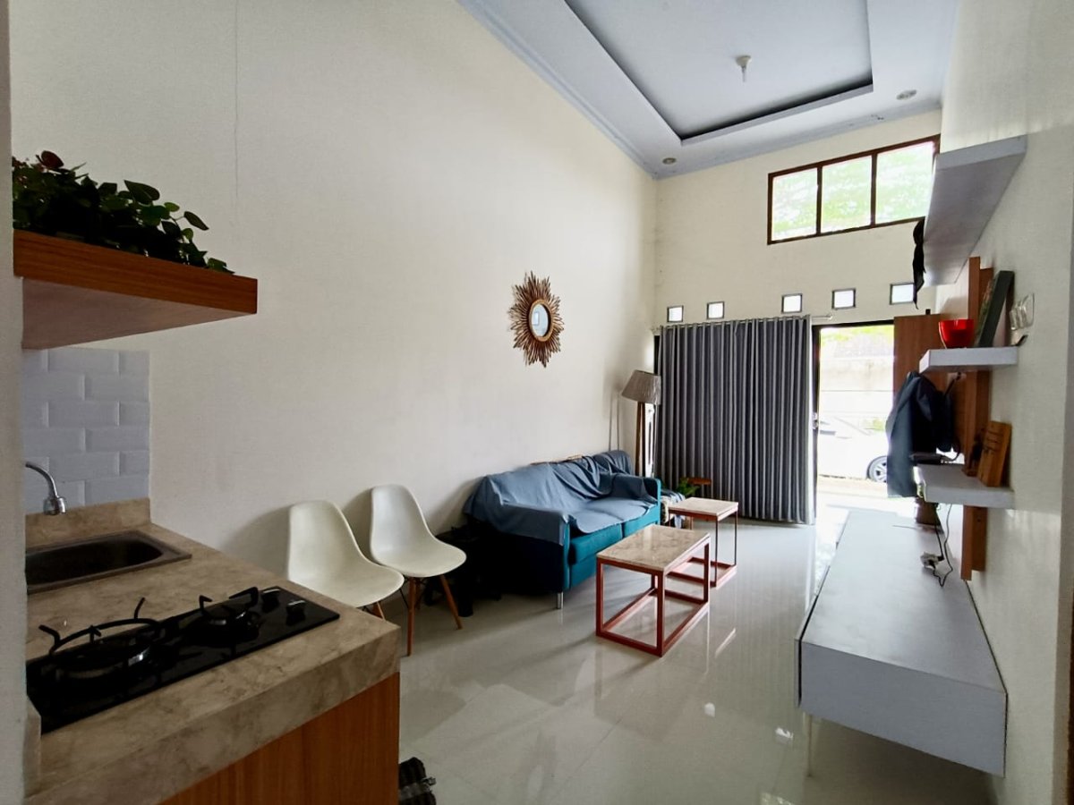 Rumah Furnished Siap Huni di Cluster Elite Gentan Solo - Foto 6