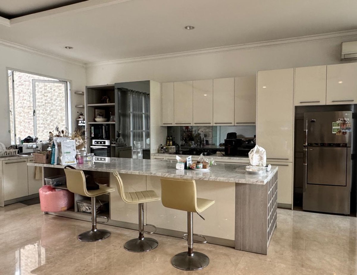 Dijual Rumah Rapih Dan Luas Di Cluster Aristoteles, Gading Serpong - Tanggerang - Foto 6