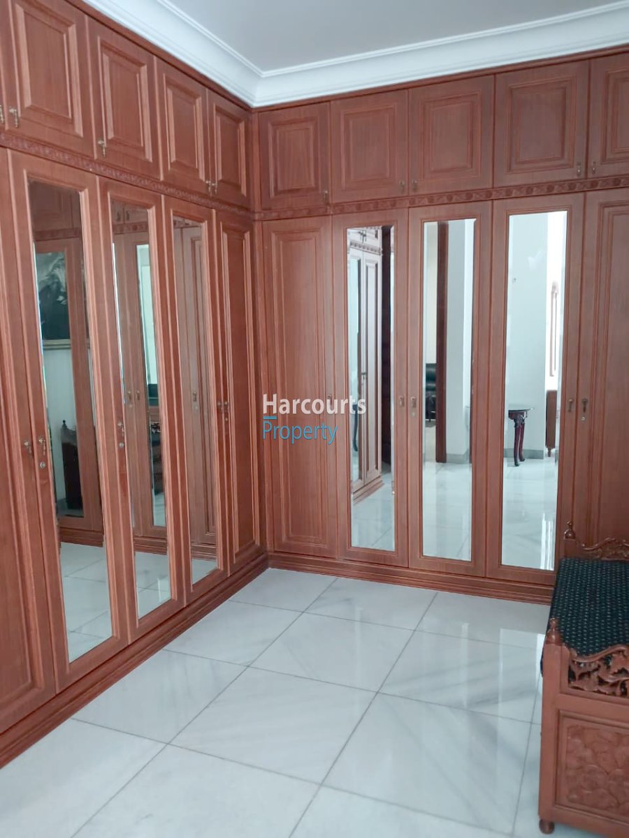 Disewakan Rumah Klasik Terawat Area Jl. Alam Asri Pondok Indah - Foto 11