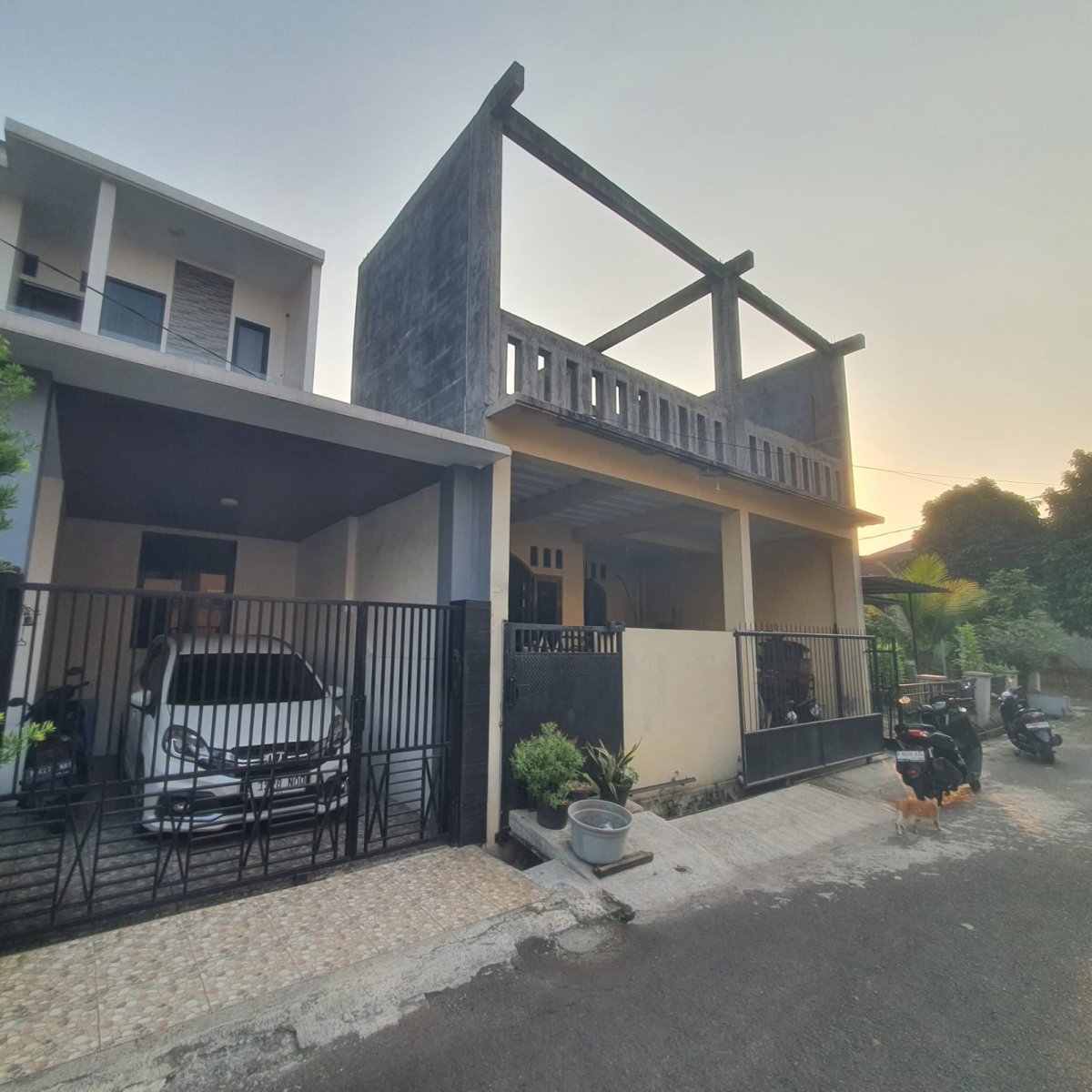 Dijual rumah Tumbuh siap Naik 2 lantai Di duta Bintaro