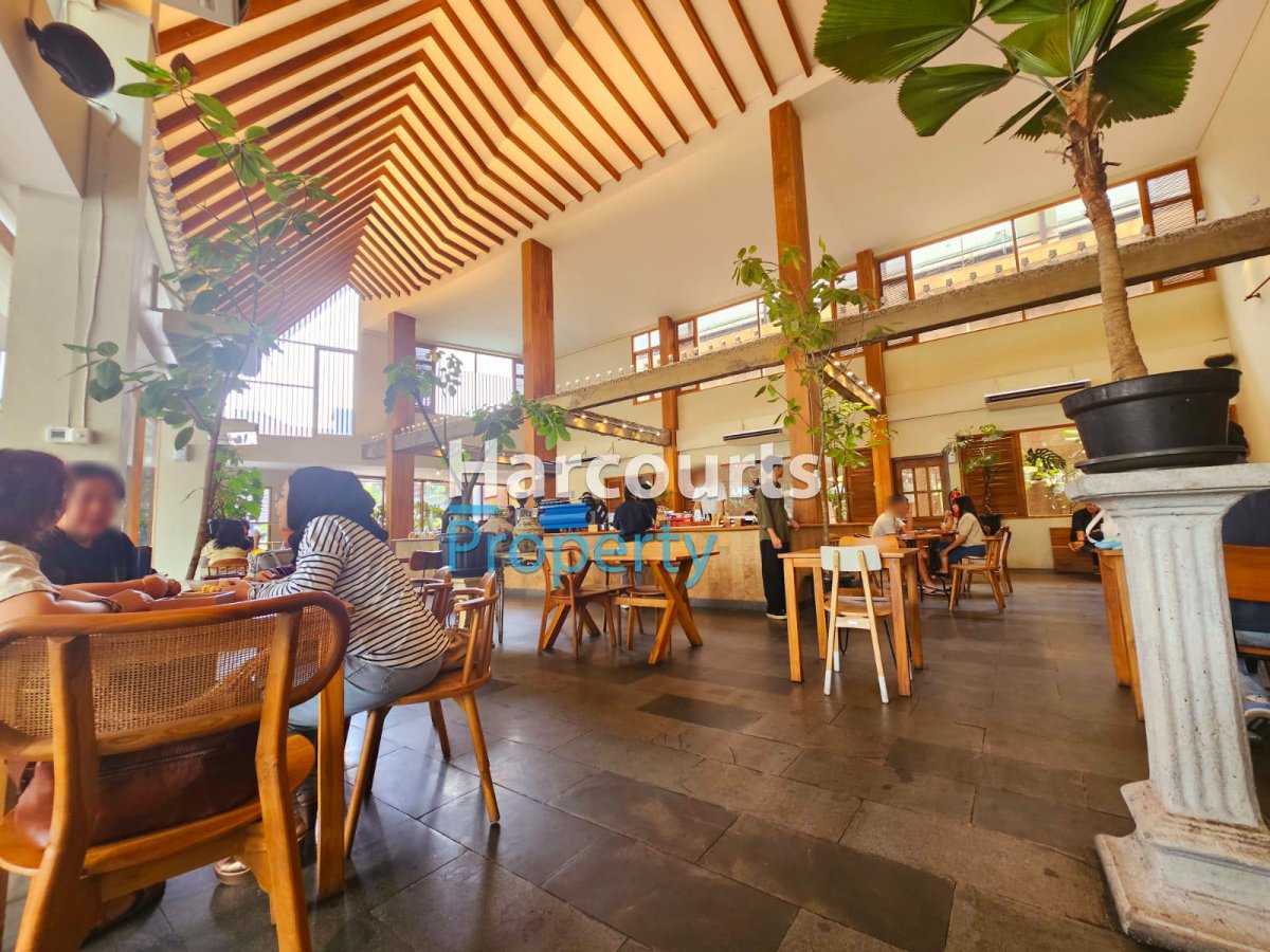 Dijual JARANG ADA Tempat Usaha di Lokasi Prime Area Jl. Senopati Kebayoran Baru - Foto 2
