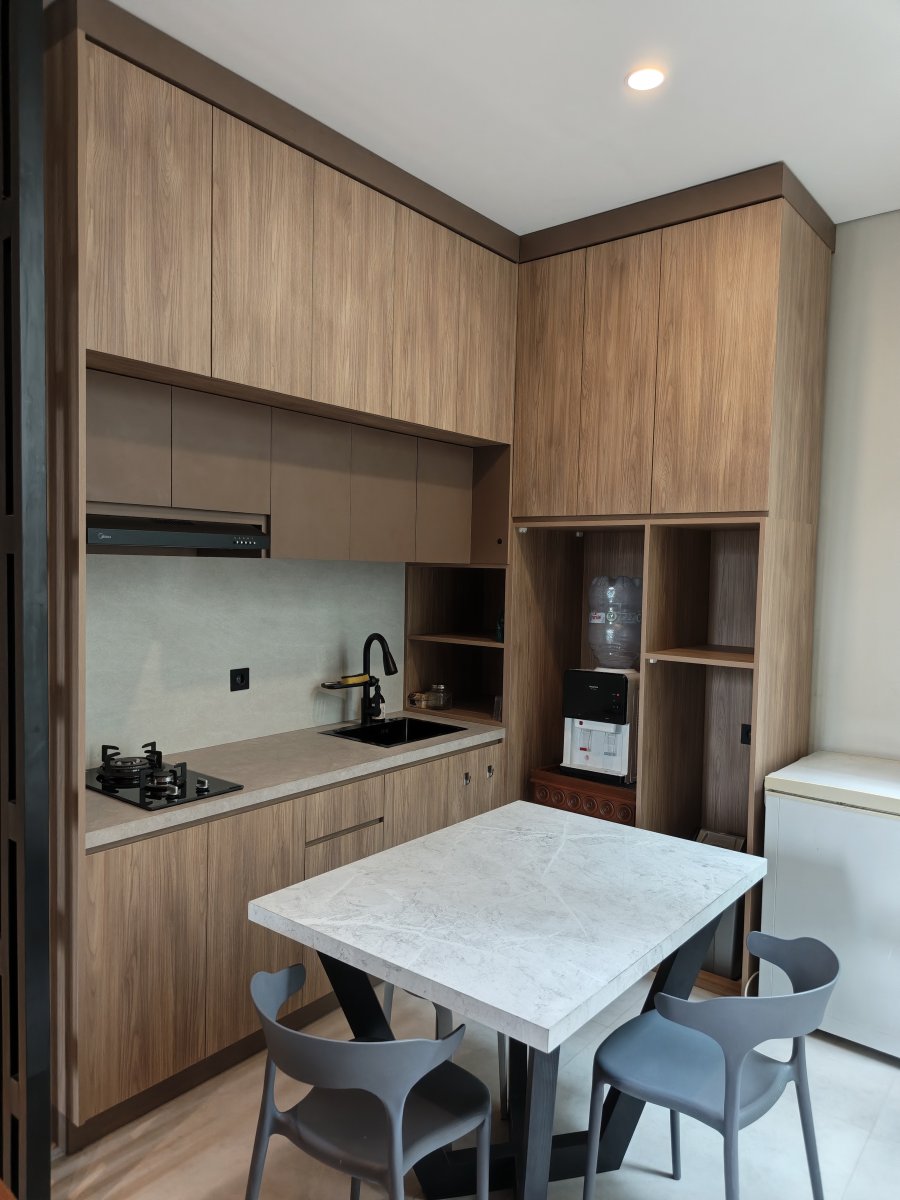 Dijual Rumah Baru Kemang Barat 3 Lantai Ada Kolam Renang & Lounge - Lokasi Premium & Strategis (SHM) - Foto 6