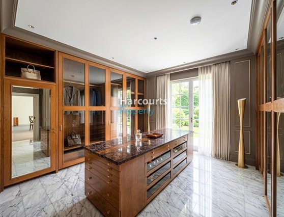 Dijual Rumah Recently Renovated & Furnished di Jl. Situbondo, Menteng - Foto 7