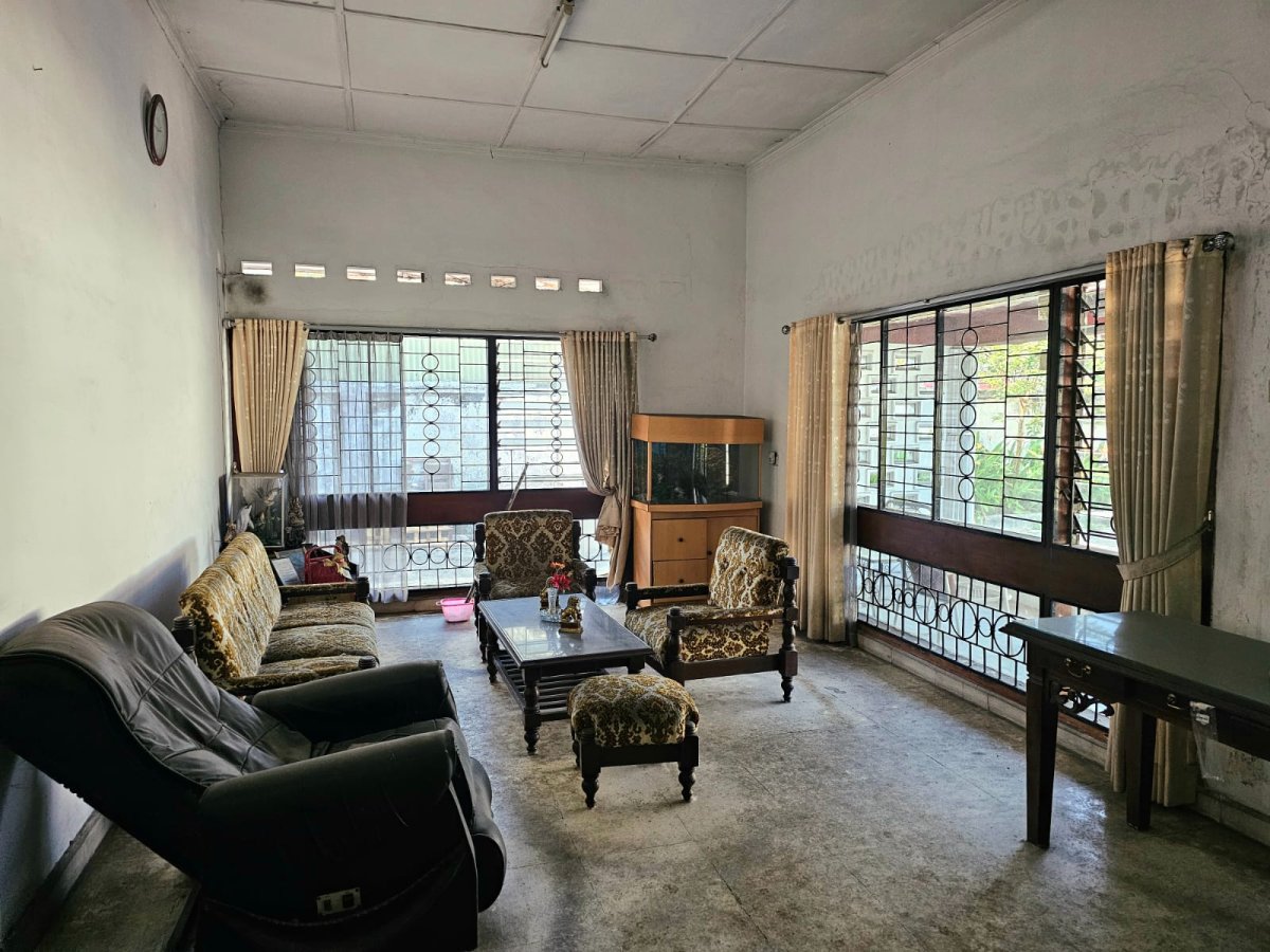 Dijual Cepat. Rumah besar di Jl Raya Tajur, Bogor - Foto 3
