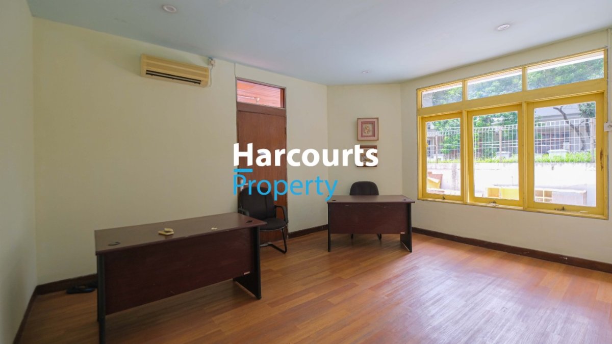 Dijual Rumah Klasik Lokasi Strategis Pinggir Jalan Raya Untuk Usaha Jl. Metro Pondok Indah - Foto 12