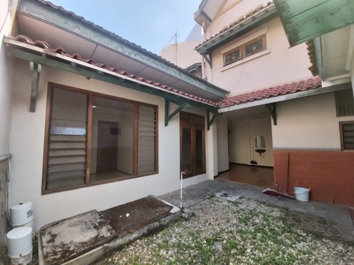 Rumah Bagus Siap Huni di Solo Baru - Foto 6