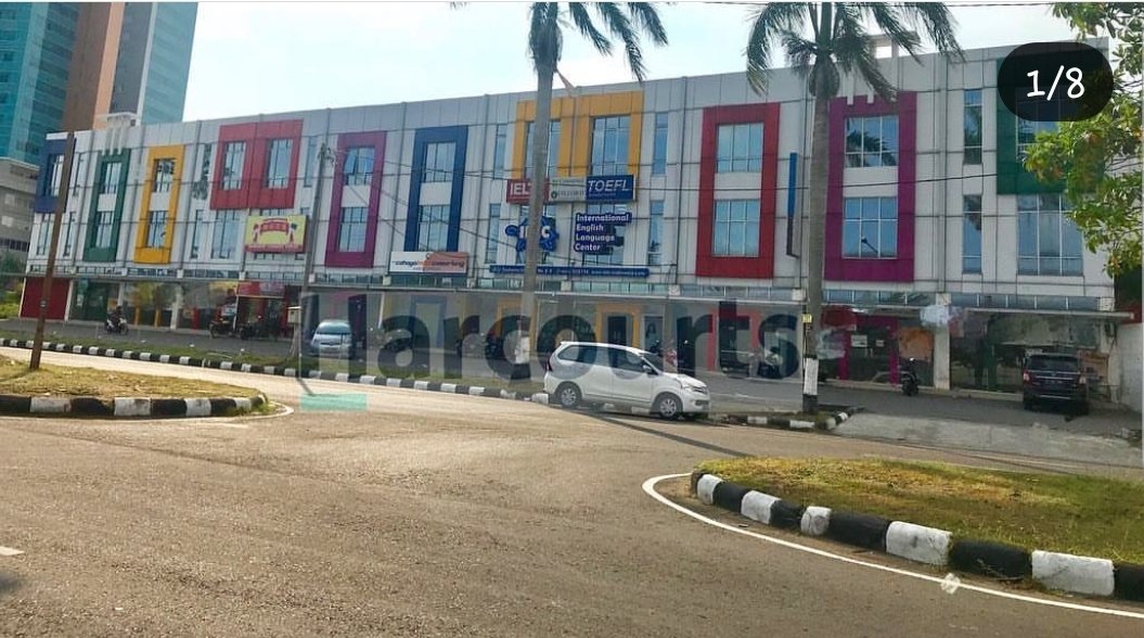 Disewakan Ruko 3 Lantai Lokasi Premium di Solo Baru, Cocok untuk Usaha