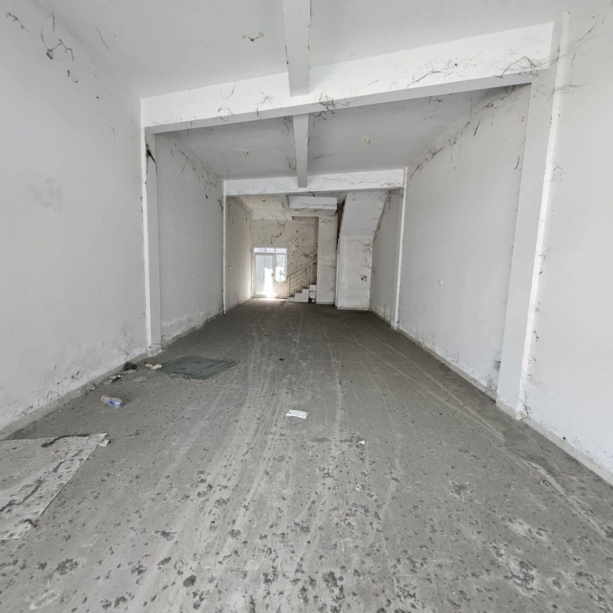 Disewakan Ruko 3 Lantai Lokasi Premium di Solo Baru, Cocok untuk Usaha - Foto 6