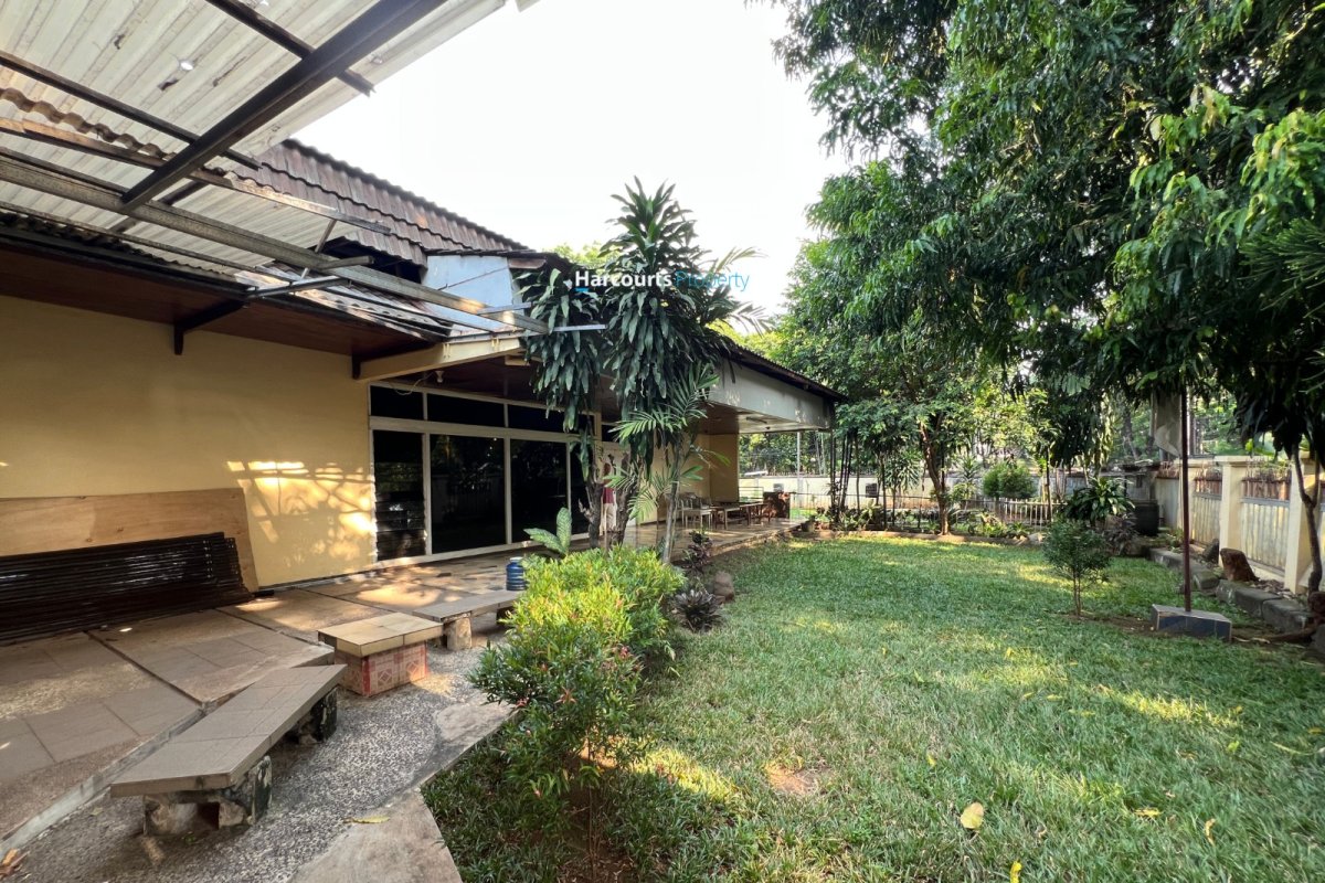 Dijual Rumah Lama Hitung Tanah Lokasi Strategis Posisi Hook Area Pakubuwono, Kebayoran Baru - Foto 4