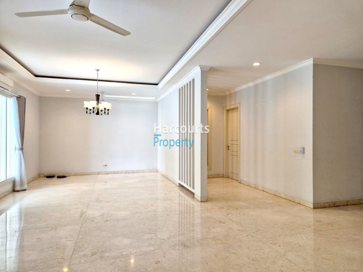 Disewakan Rumah Modern Klasik Area Jl. Alam Asri I Pondok Indah - Foto 9