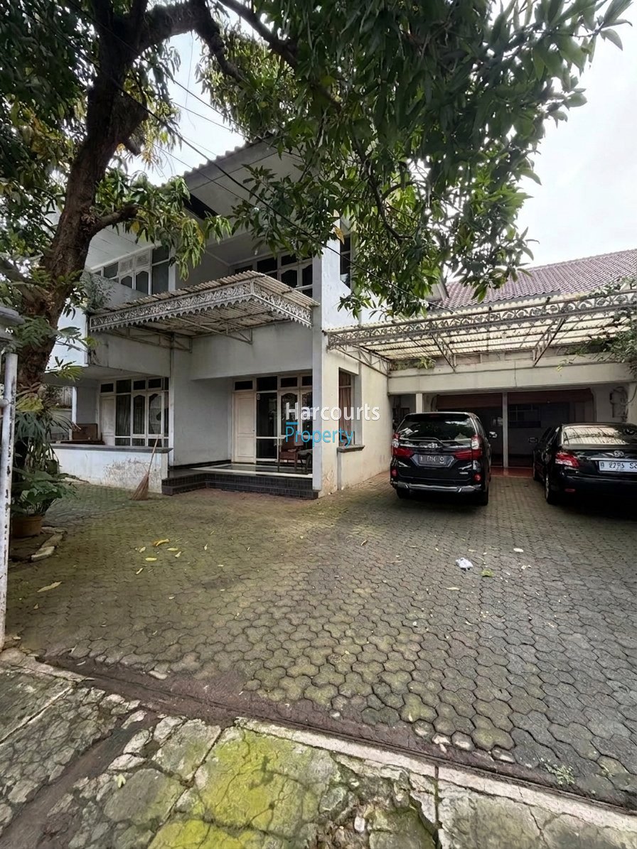 Disewakan Rumah Pinggir Jalan Lokasi Strategis Area Jl. Panglima Polim Kebayoran Baru