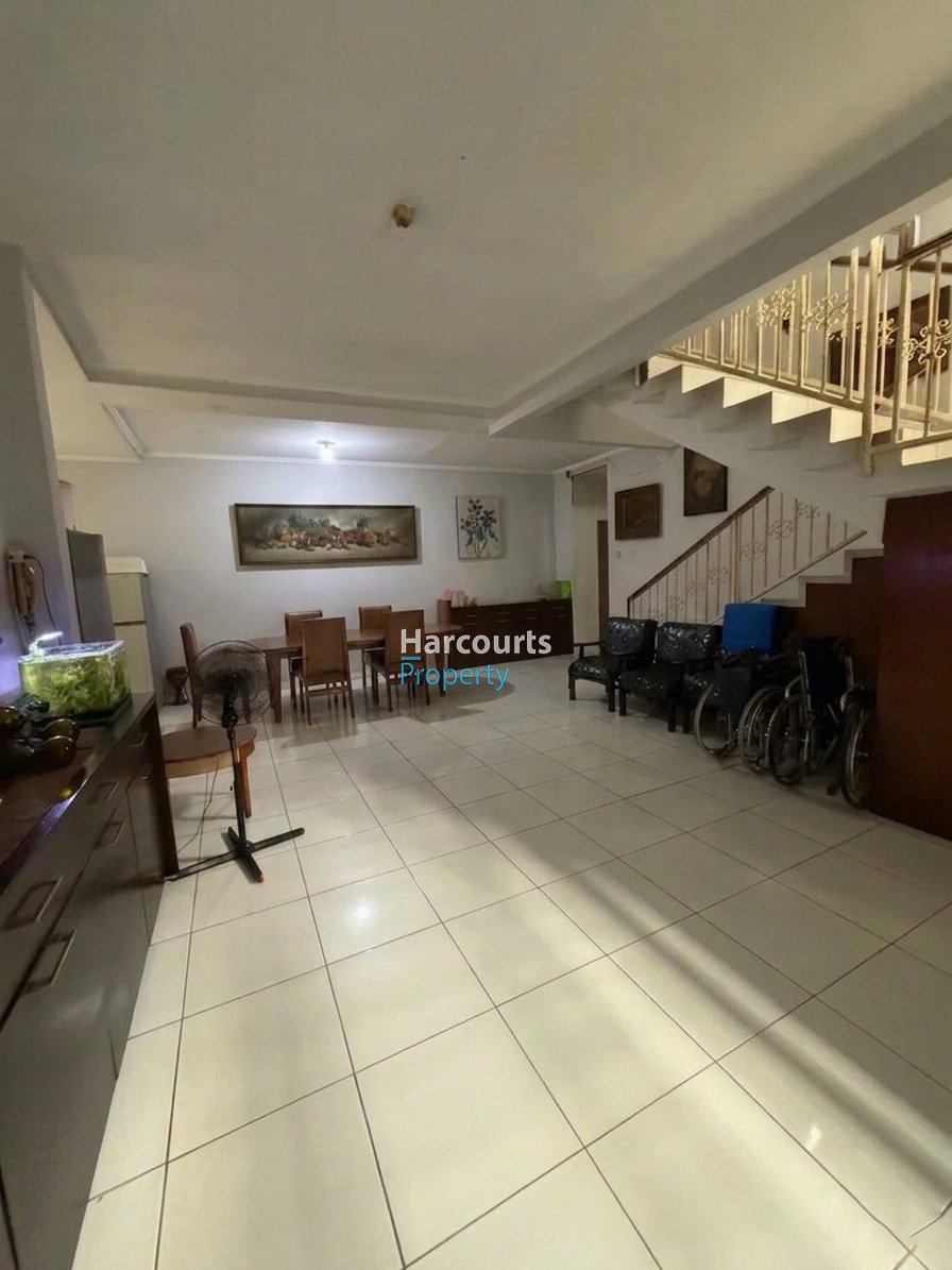 Disewakan Rumah Pinggir Jalan Lokasi Strategis Area Jl. Panglima Polim Kebayoran Baru - Foto 5