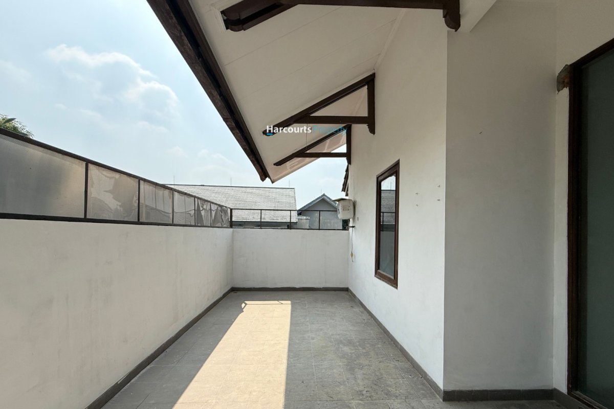 Disewakan Rumah Klasik 2 Lantai Area Jl. Kemang Timur III - Foto 6