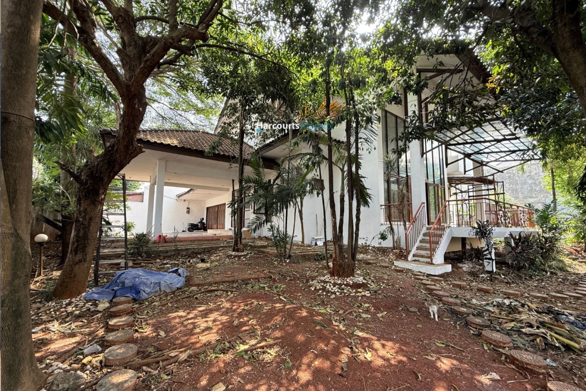 Disewakan Rumah Klasik 2 Lantai Area Jl. Kemang Timur III - Foto 11