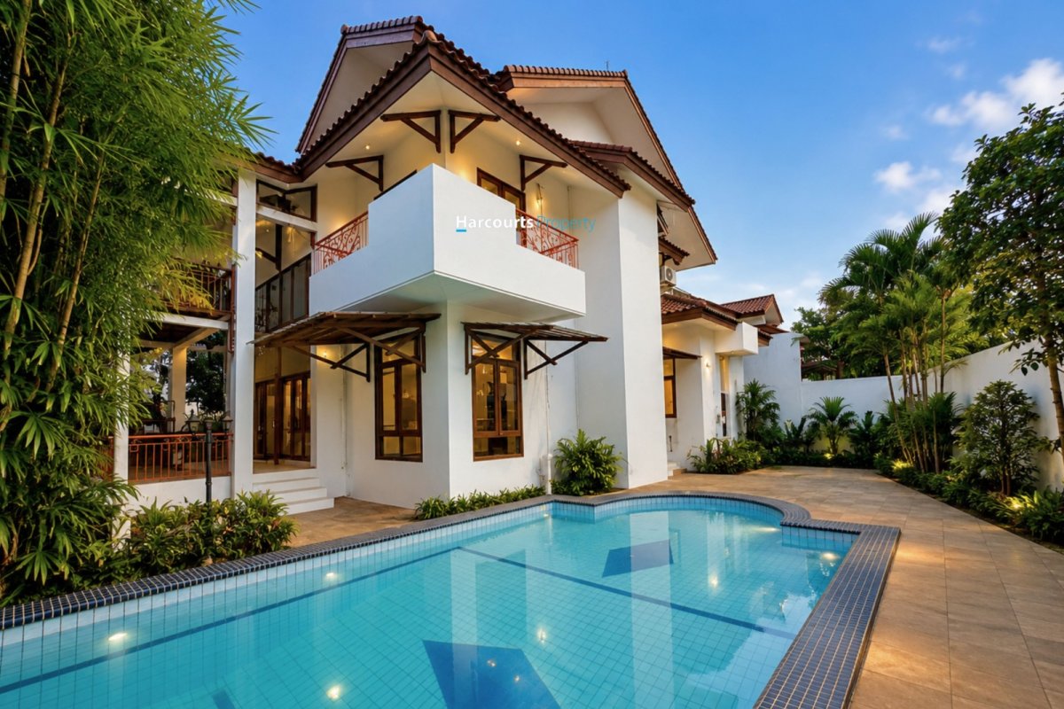 Disewakan Rumah Klasik 2 Lantai Area Jl. Kemang Timur III - Foto 12
