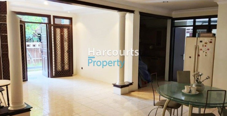 Dijual Rumah Modern 2 lantai Kawasan Lingkungan Asri dan Nyaman di Pondok Indah Area - Foto 3