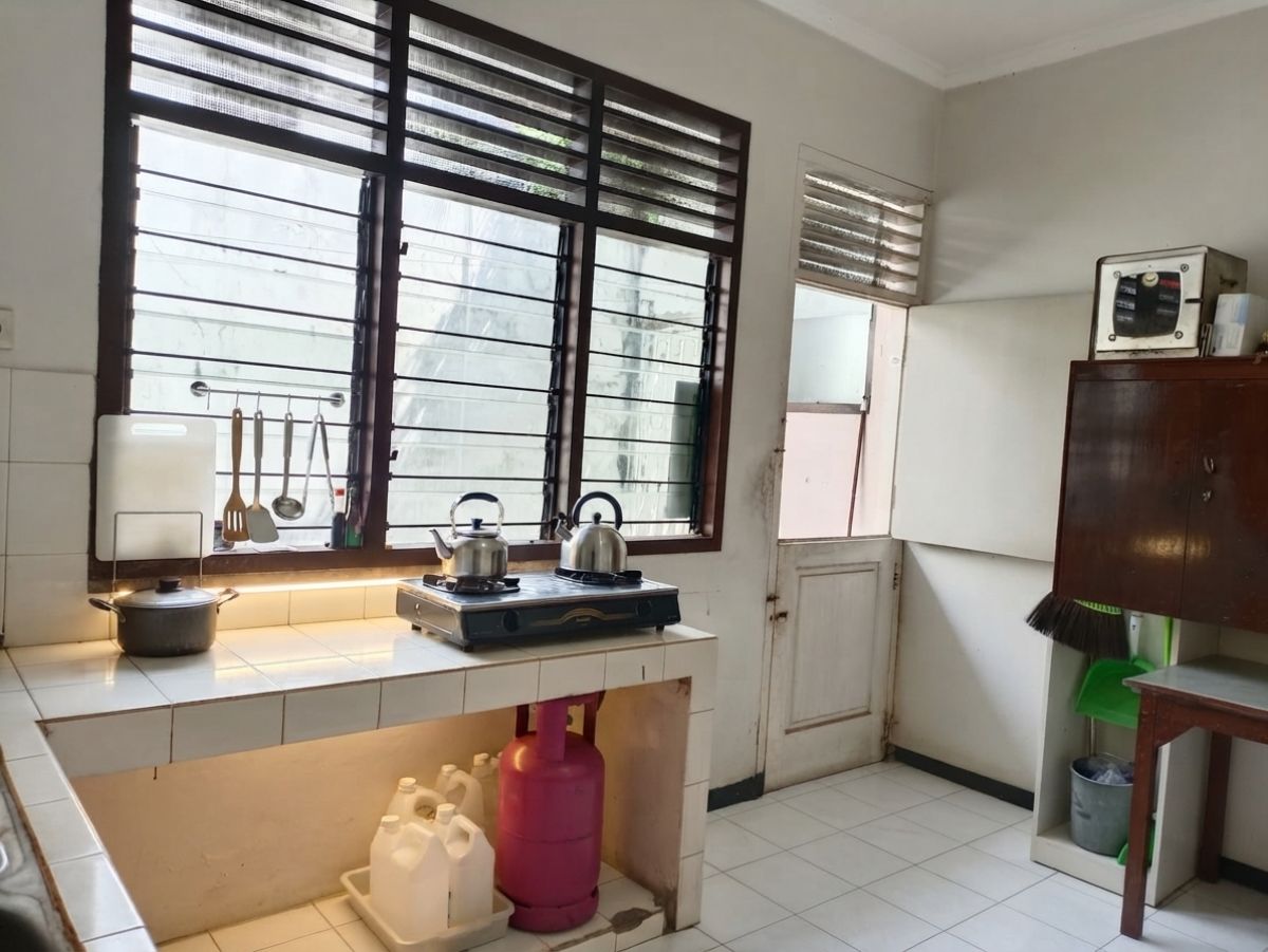 Dijual Rumah Luas 400 m²  di Meruya Taman Aries, Jakarta Barat - Foto 6