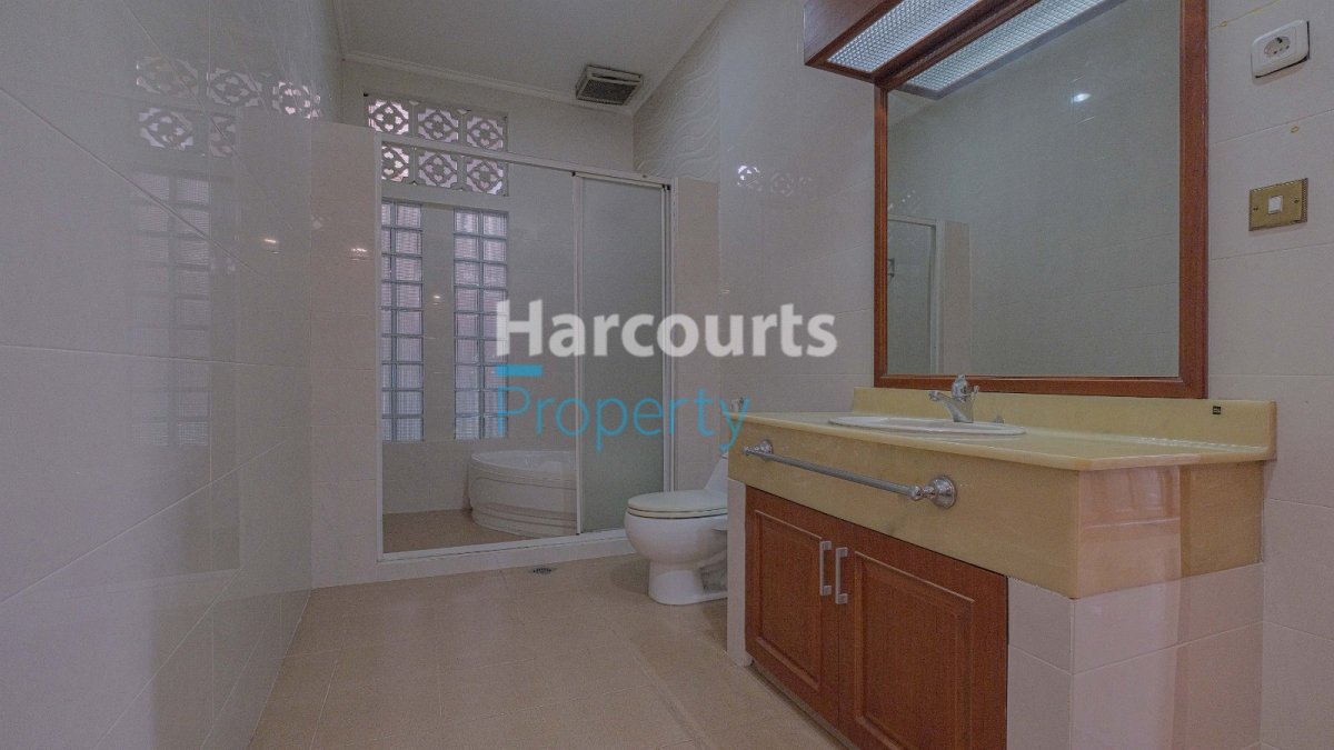 Disewakan Rumah Klasik 2 Lantai Area Jl. Cibeber Kebayoran Baru - Foto 7