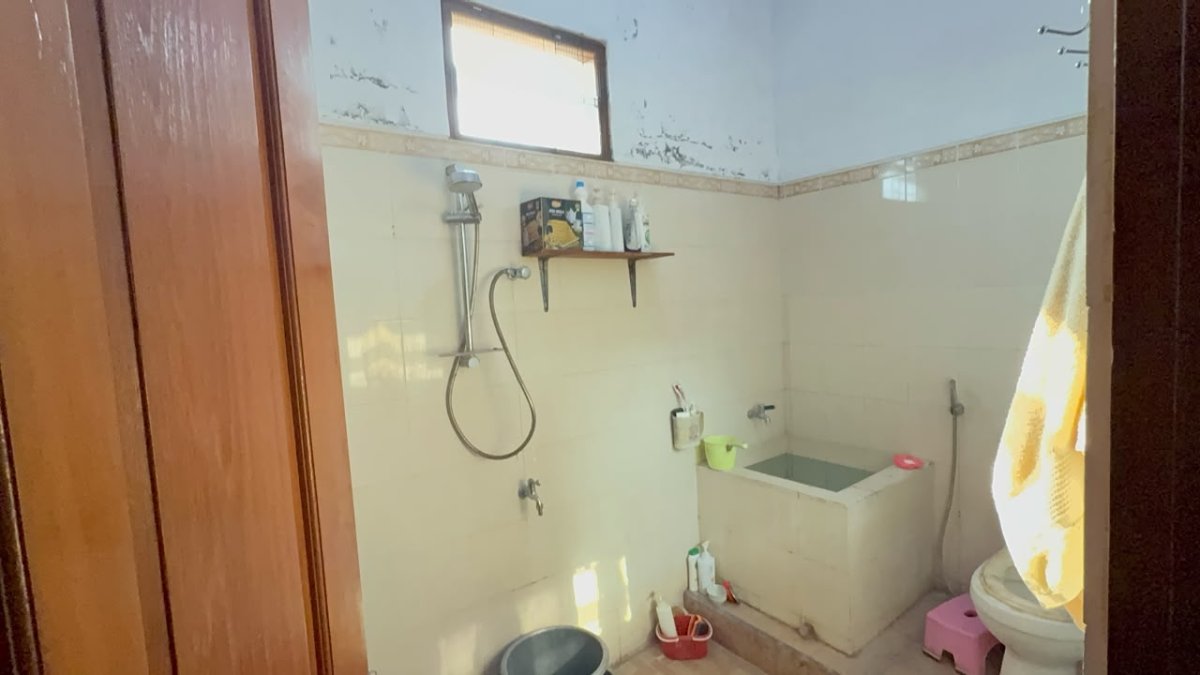 Rumah 2 Lantai Siap Pakai Dekat Pabrik Gula Tasikmadu Karanganyar - Foto 2