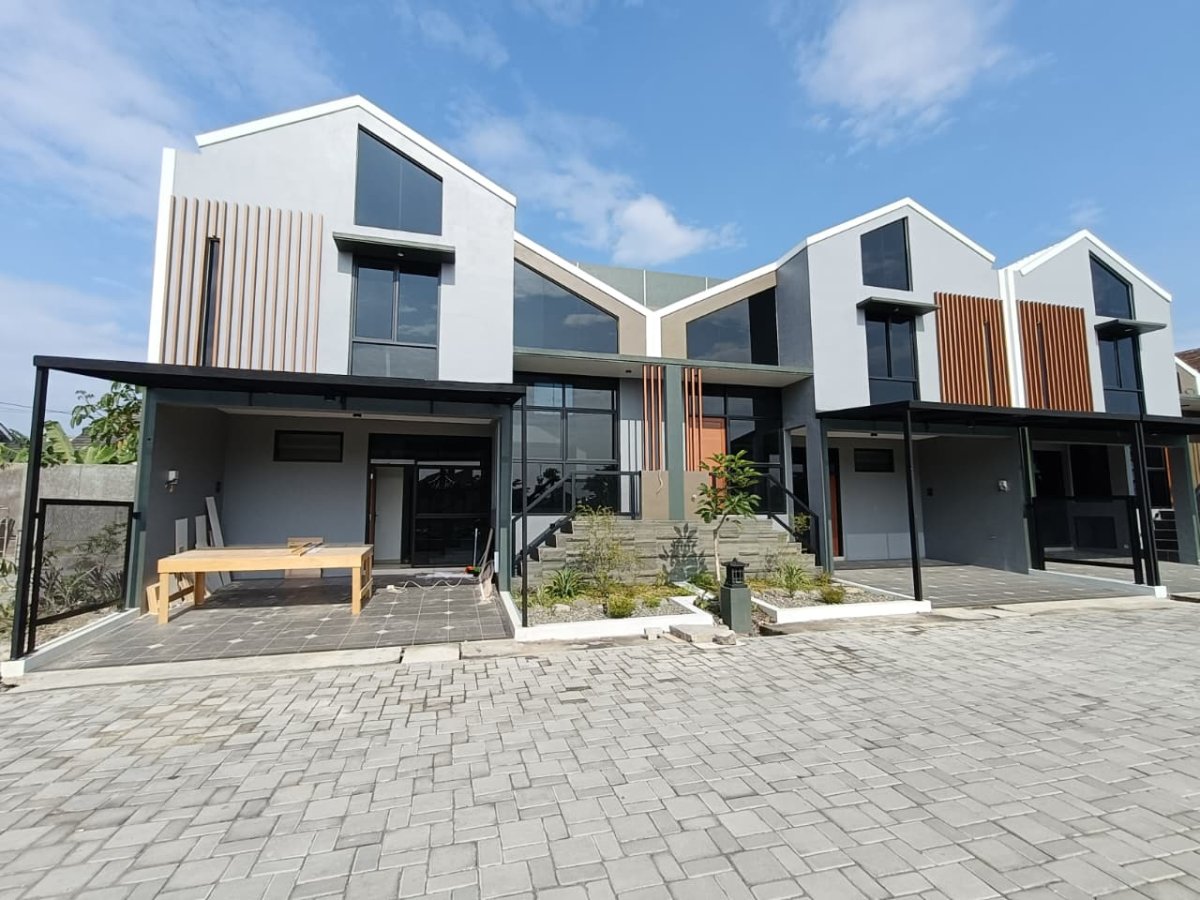 Rumah Baru Gress Cluster Korea Colomadu Solo