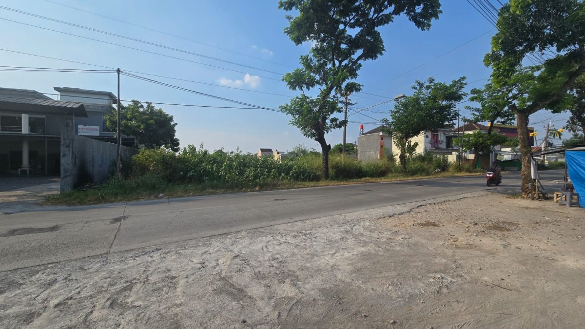Tanah Strategis Jalan Adi Sumarmo Dekat Tol Klodran Solo Cocok Komersial & Investasi - Foto 3